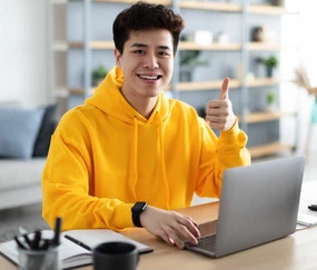 Nhật Lê